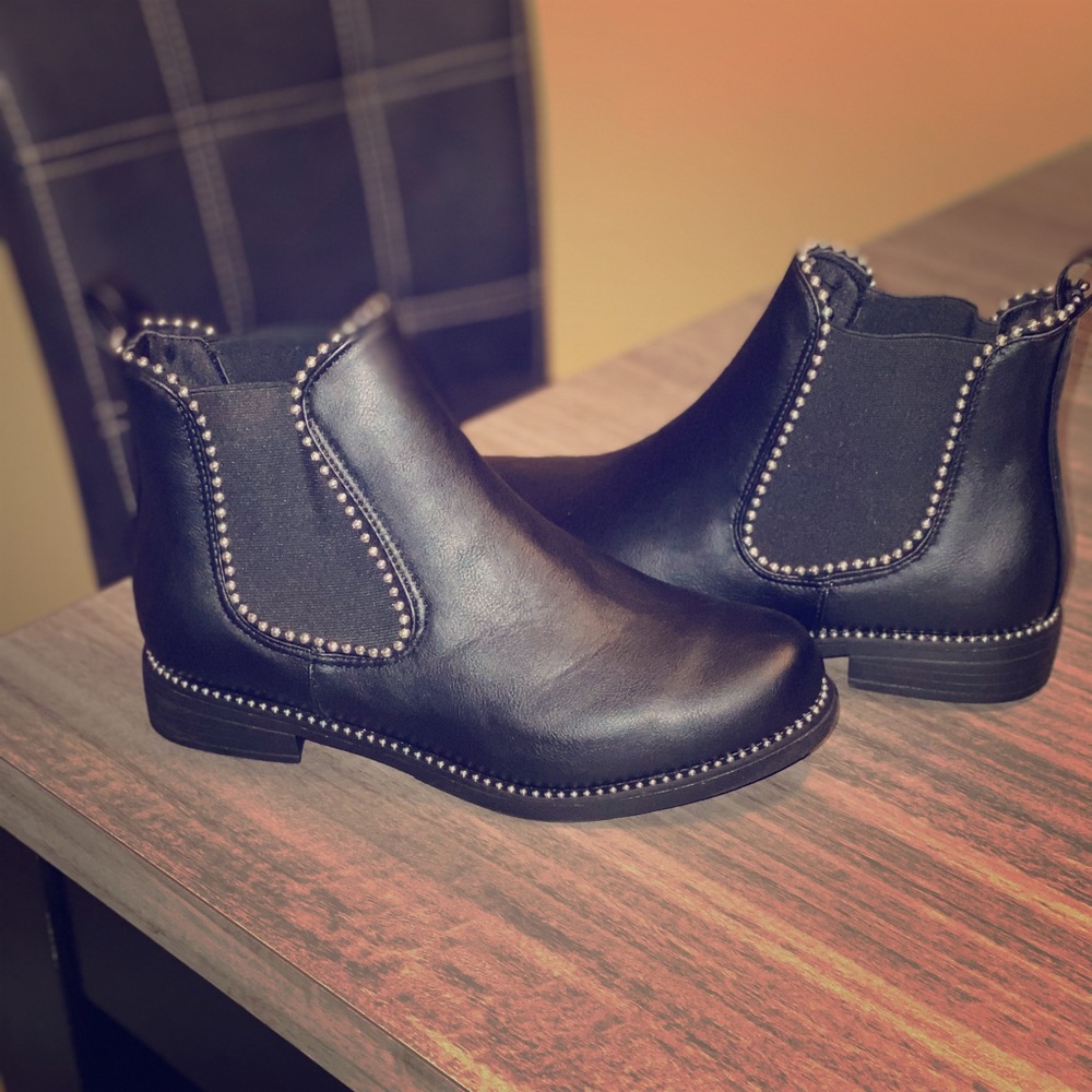 Chelsea boots